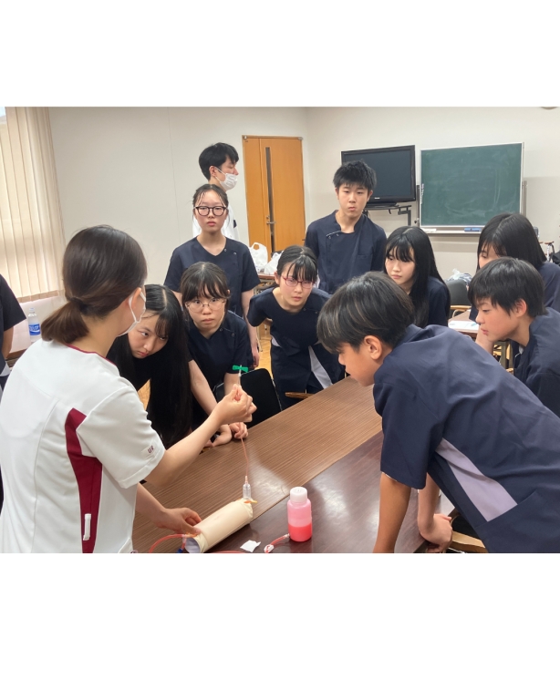 看護出前授業を実施しました！